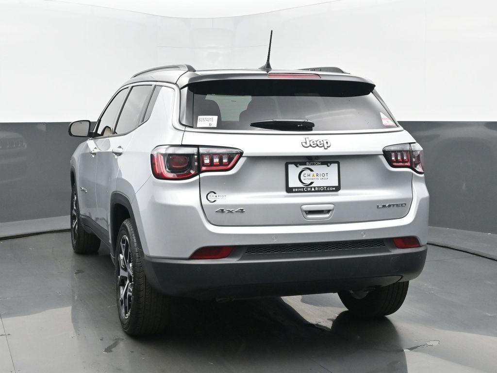 2025 Jeep Compass Limited photo 4