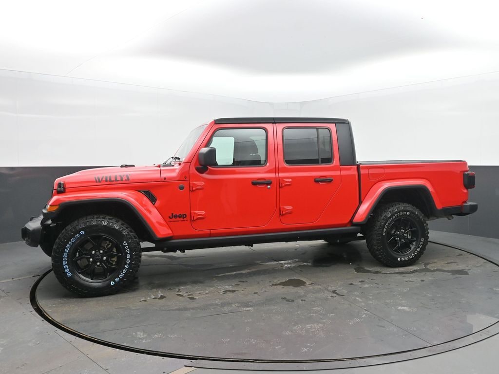 Used 2024 Jeep Gladiator Willys Truck