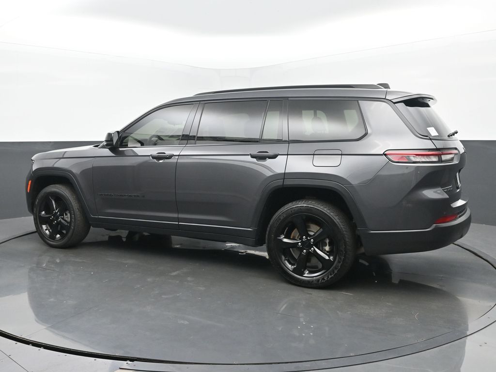 2022 Jeep Grand Cherokee Altitude photo 3