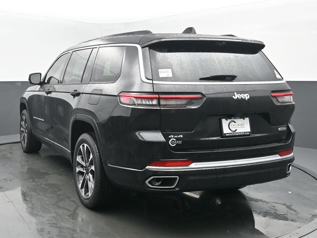 2025 Jeep Grand Cherokee Overland photo 4
