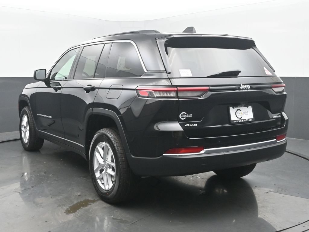 New 2026 Jeep Grand Cherokee Laredo Sport Utility