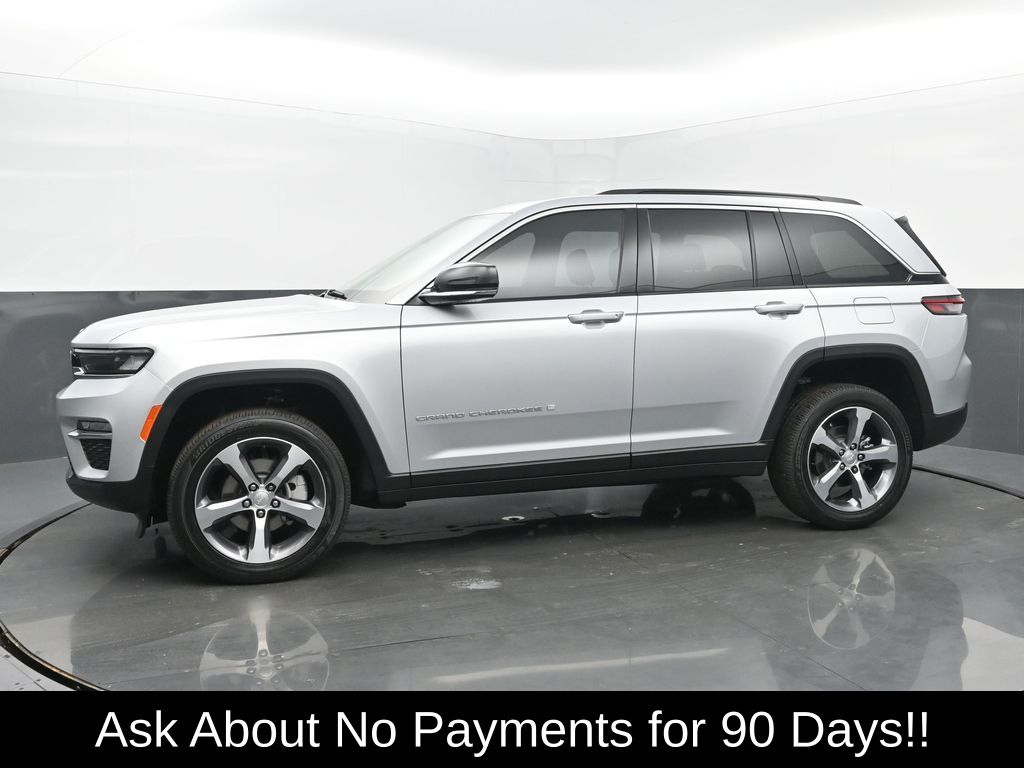 2025 Jeep Grand Cherokee Limited photo 2