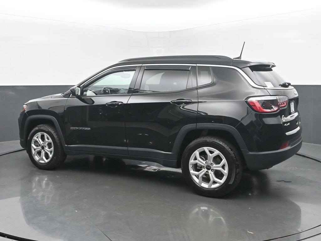 Used 2025 Jeep Compass Latitude SUV