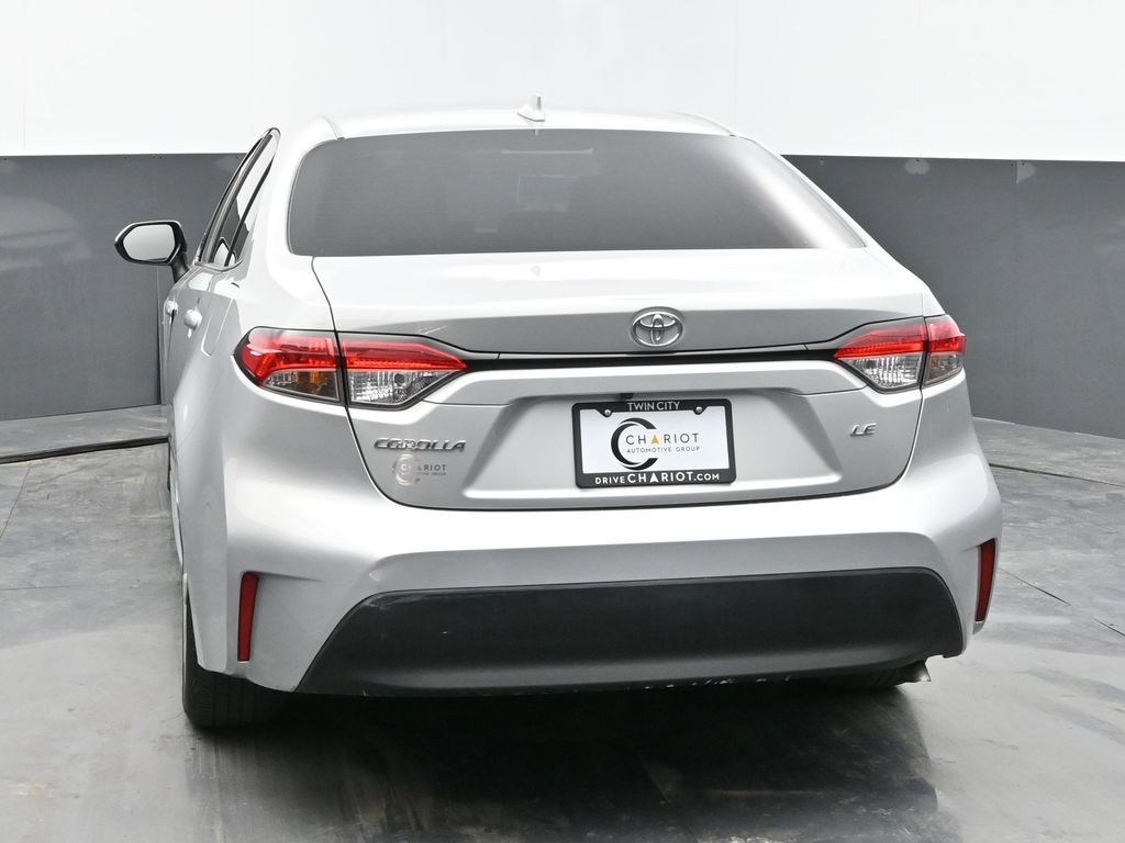 2023 Toyota Corolla LE photo 4