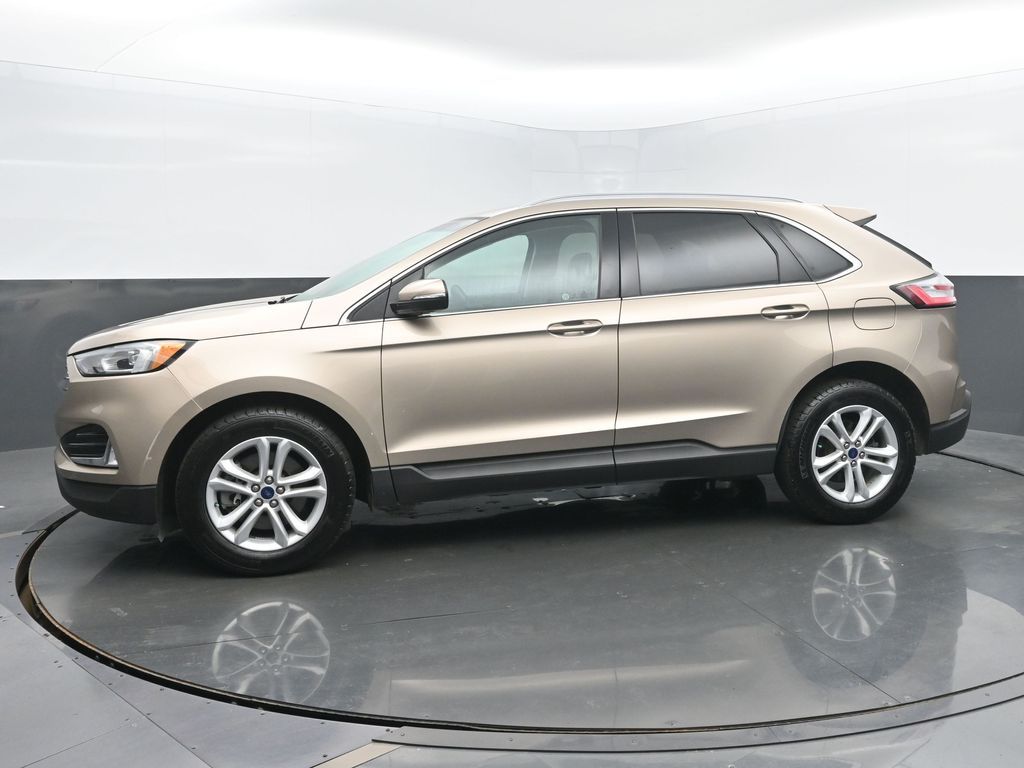 2020 Ford Edge SEL photo 2
