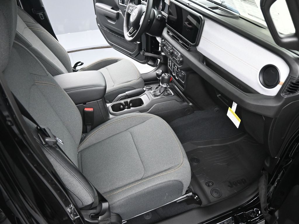 2025 Jeep Wrangler 4-Door Sport S - Photo 17