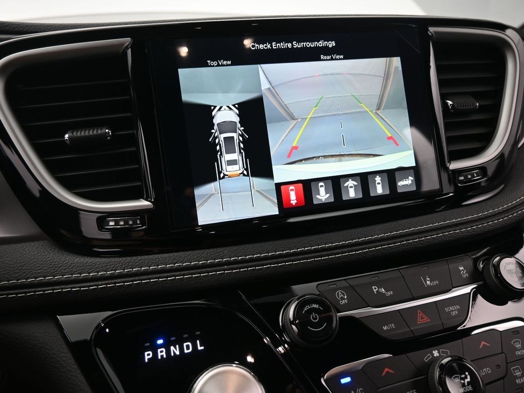 2026 Chrysler Pacifica Select - Photo 35