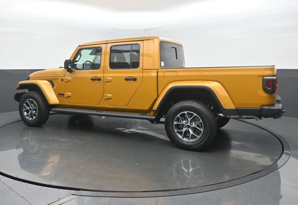 New 2026 Jeep Gladiator Sport S Pickup