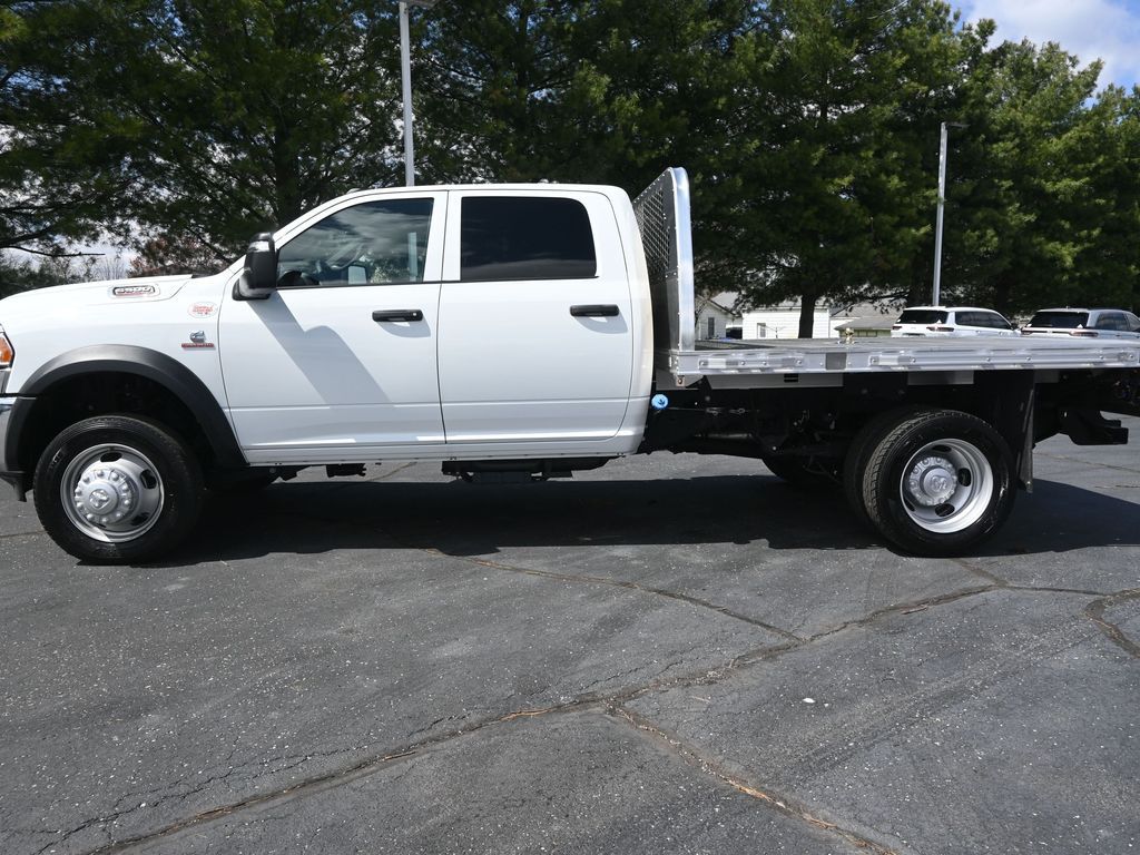 2024 Ram 5500 photo 3
