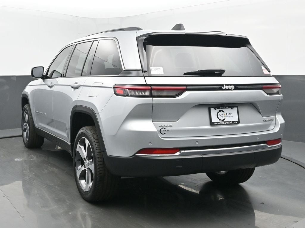 2025 Jeep Grand Cherokee Limited photo 4