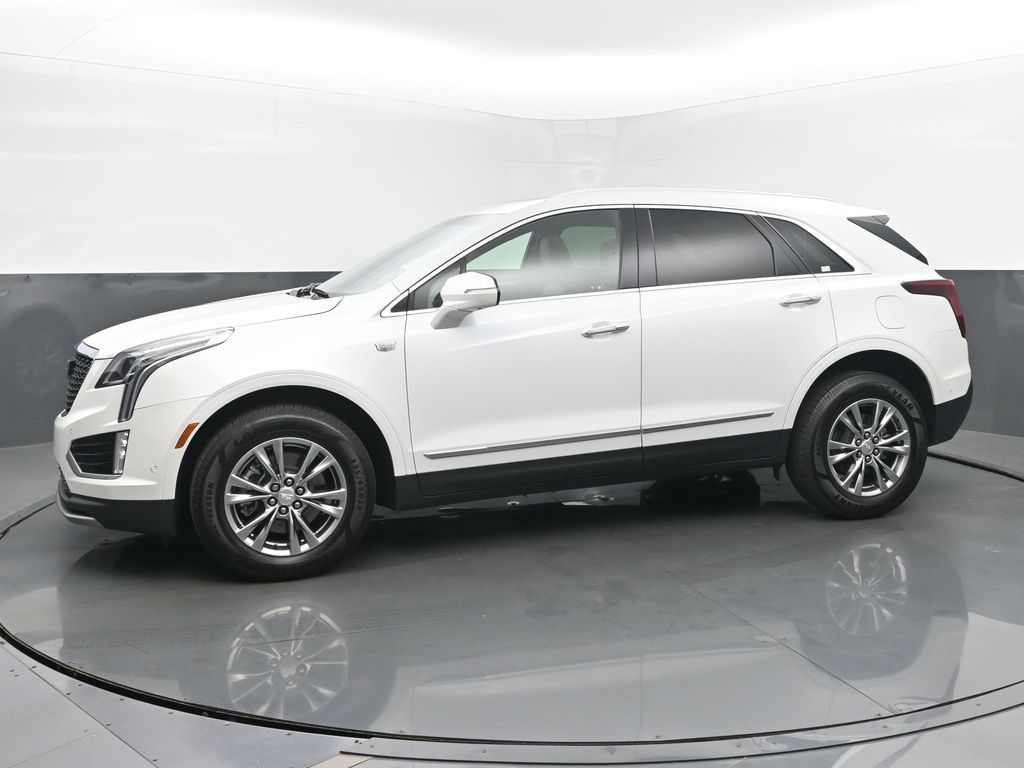 2021 Cadillac XT5 Premium Luxury photo 2