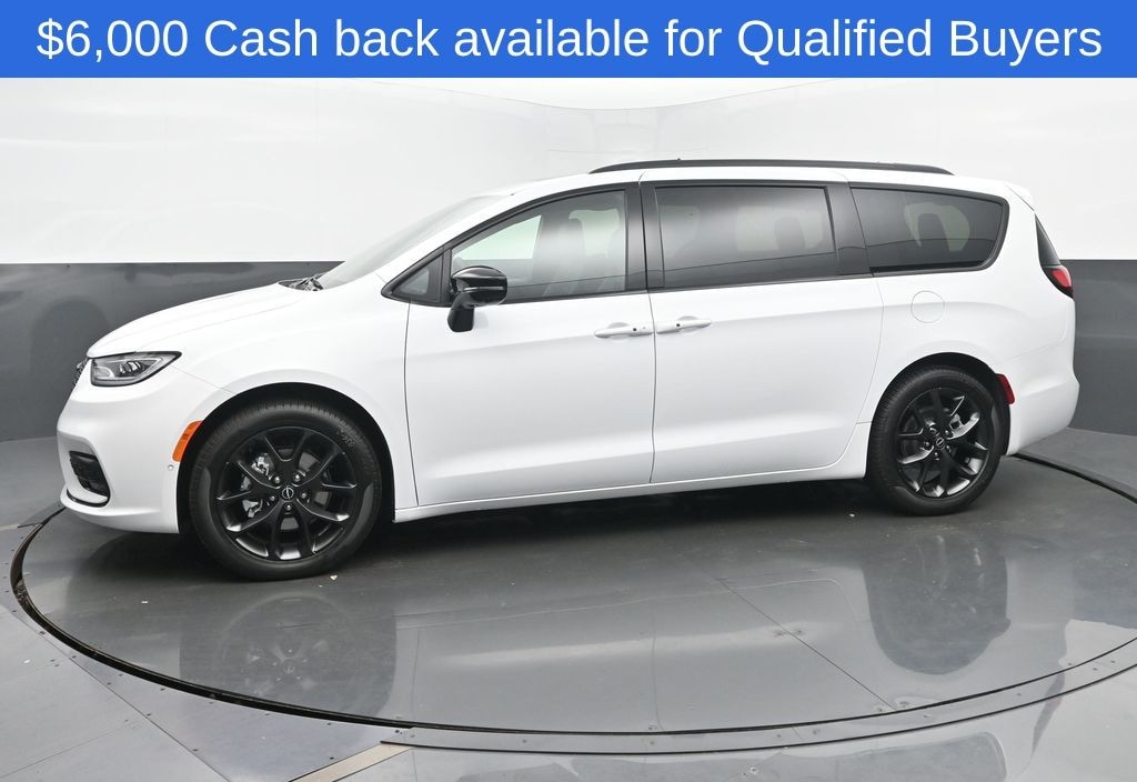 New 2026 Chrysler Pacifica Limited Passenger Van