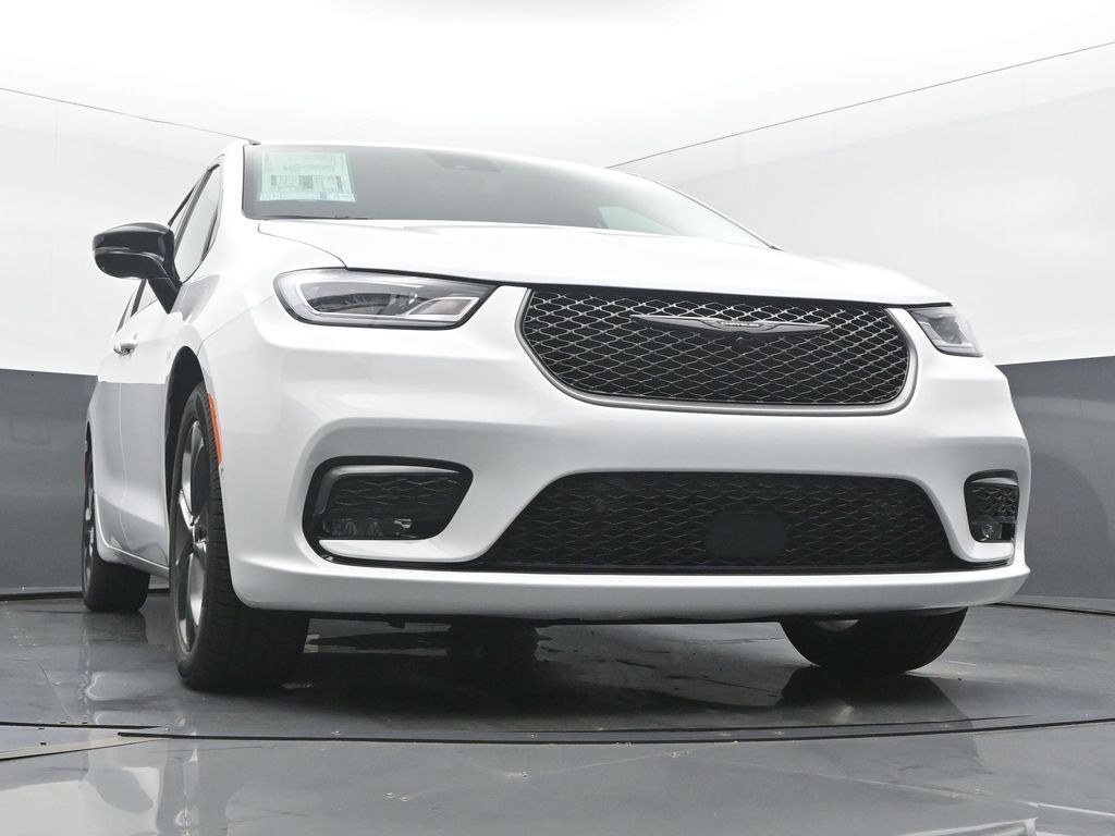 2026 Chrysler Pacifica Select - Photo 53