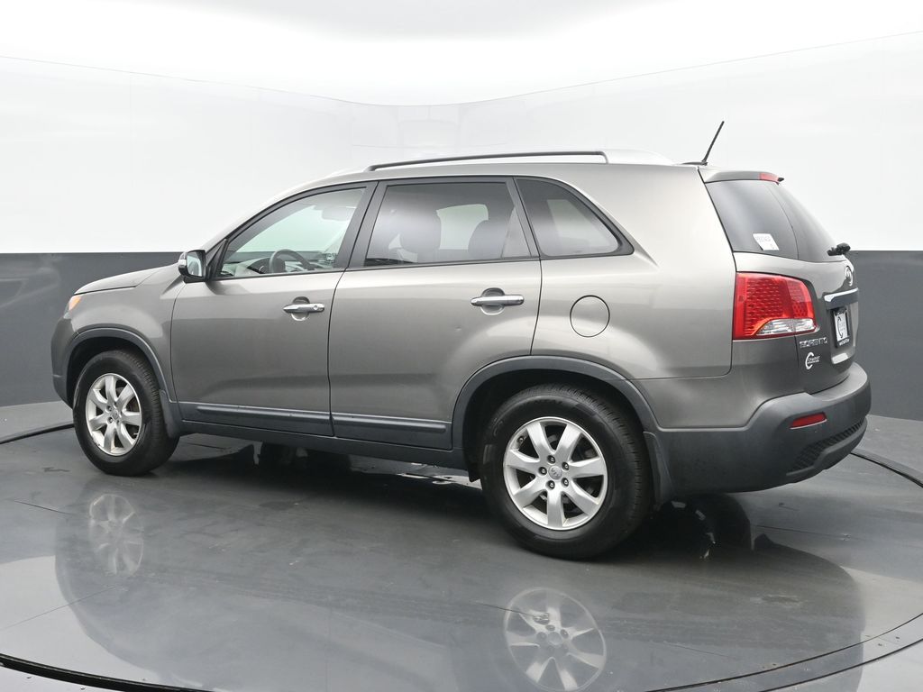 2013 Kia Sorento Base LX photo 2