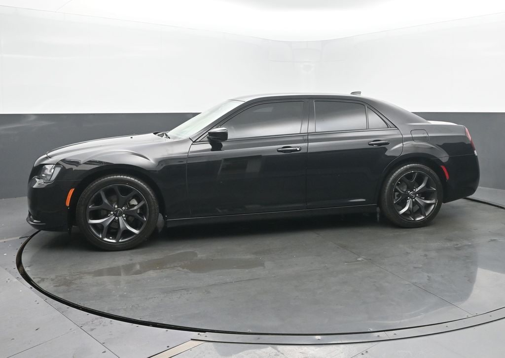 Used 2022 Chrysler 300 Touring Sedan