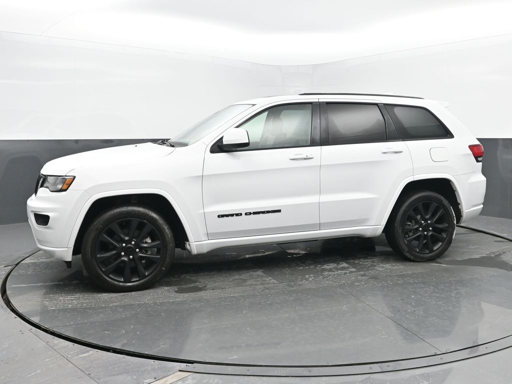 Used 2020 Jeep Grand Cherokee Altitude with VIN 1C4RJFAG8LC185520 for sale in Kokomo, IN