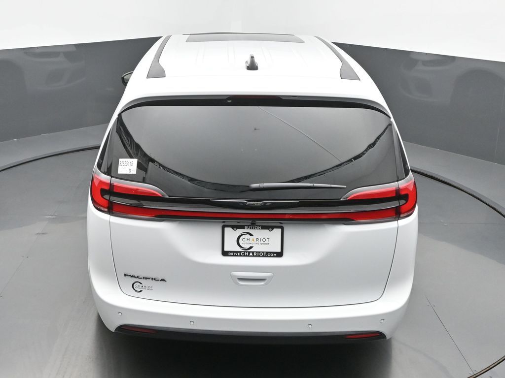 2026 Chrysler Pacifica Select - Photo 42