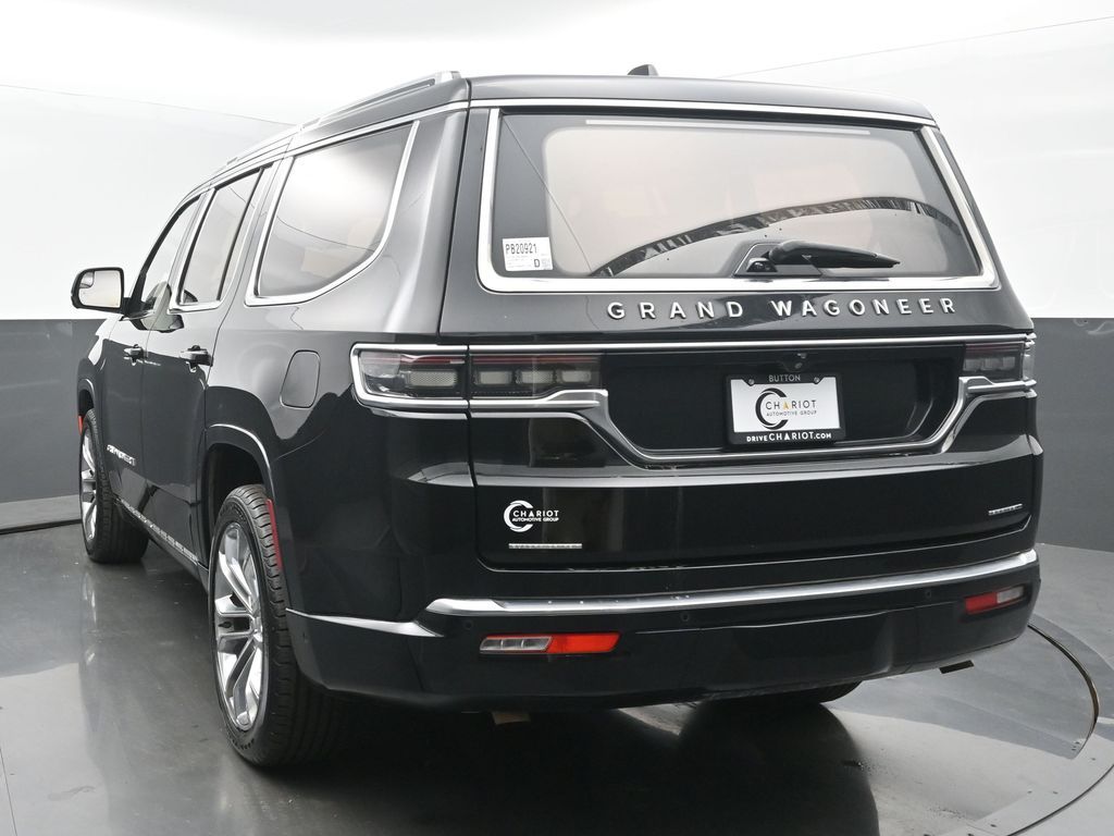 2022 Jeep Grand Wagoneer II photo 4