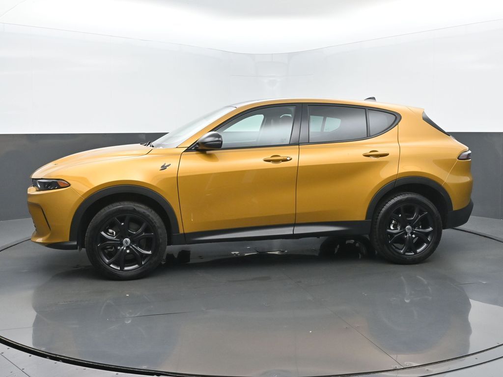 2024 Dodge Hornet GT Plus photo 2