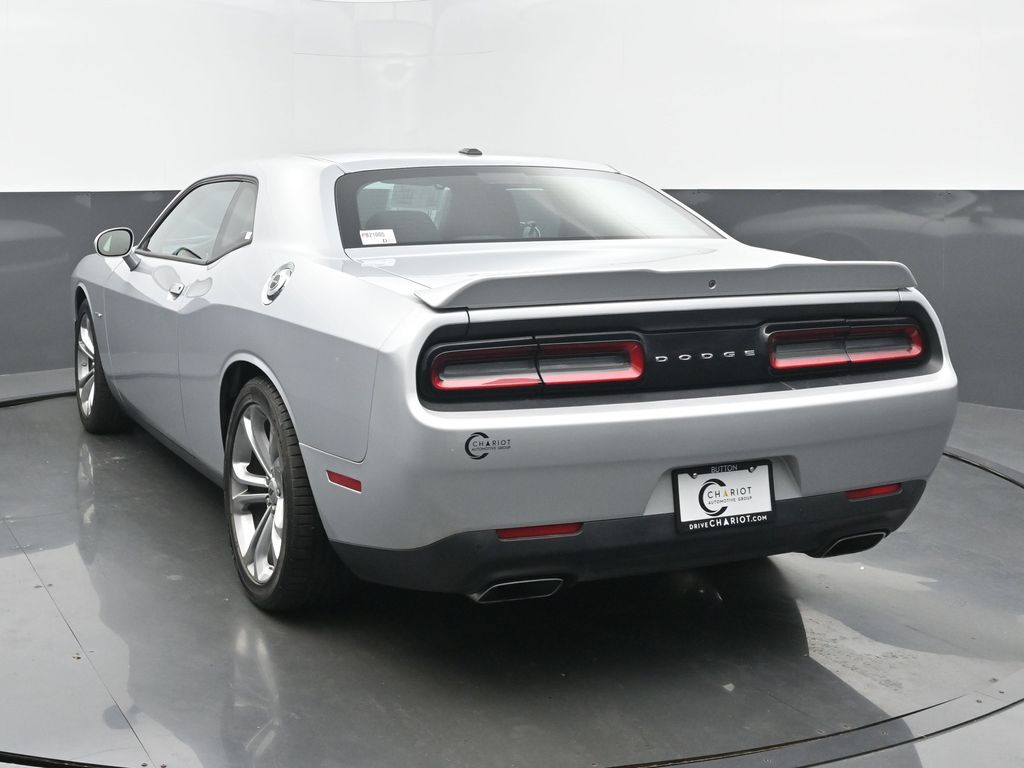 2022 Dodge Challenger R/T photo 4