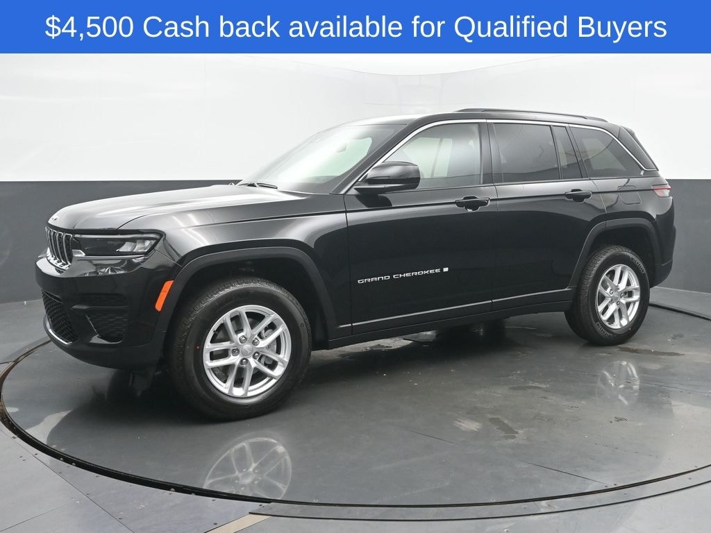 New 2026 Jeep Grand Cherokee Laredo Sport Utility