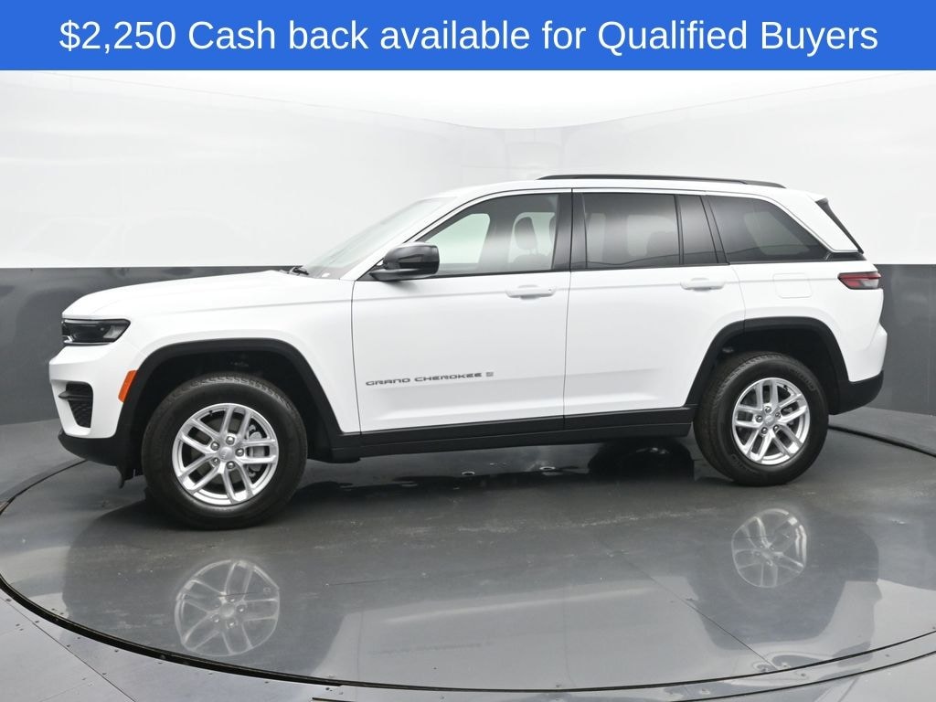 New 2025 Jeep Grand Cherokee Laredo Sport Utility