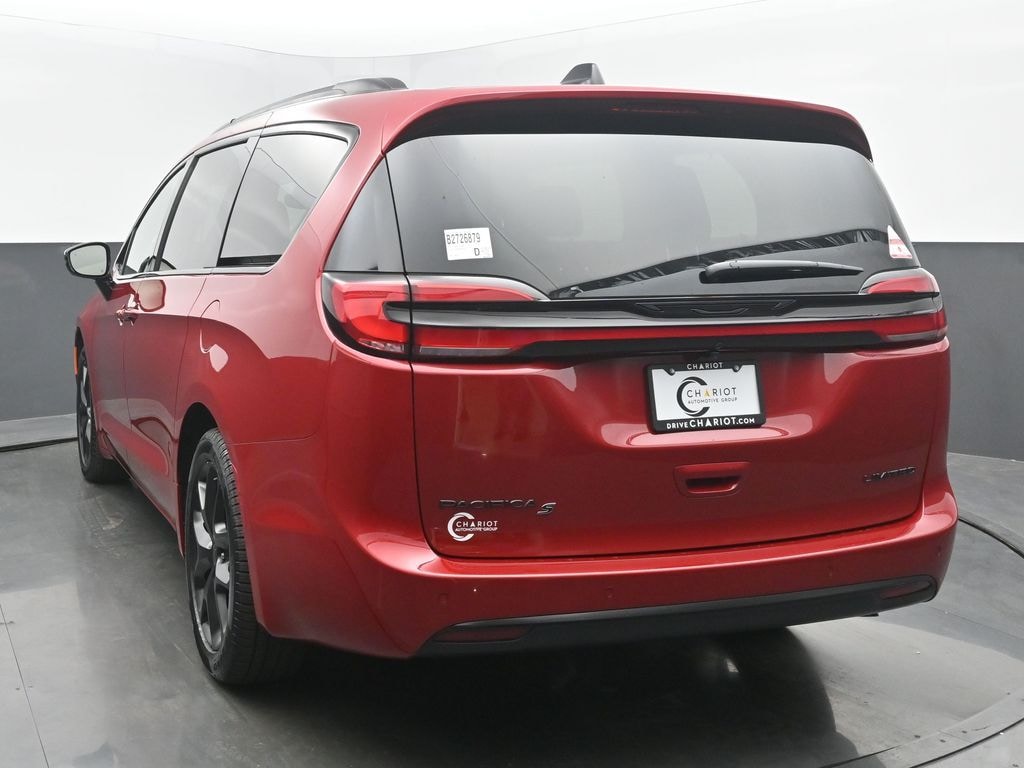 New 2027 Chrysler Pacifica Limited Passenger Van