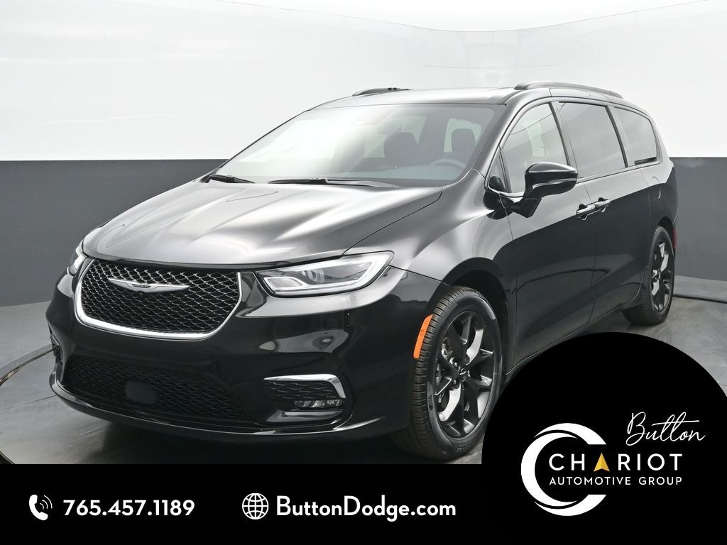 Used 2025 Chrysler Pacifica Limited Minivan/Van