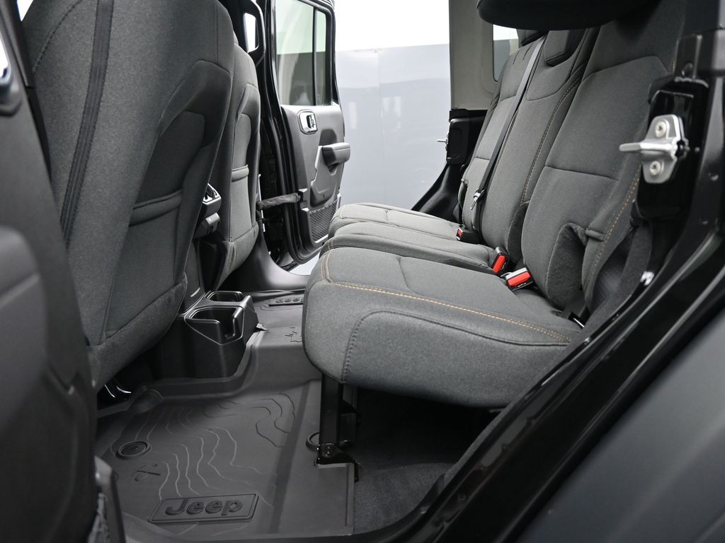 2025 Jeep Wrangler 4-Door Sport S - Photo 13