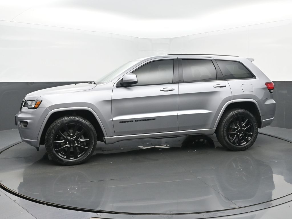 Used 2019 Jeep Grand Cherokee Altitude with VIN 1C4RJFAG0KC587403 for sale in Kokomo, IN