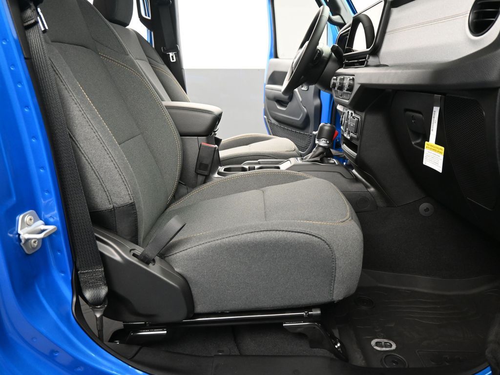 2025 Jeep Wrangler 4-Door Sport S - Photo 18