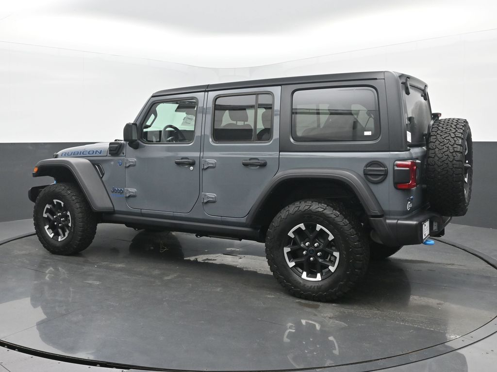 2025 Jeep Wrangler Rubicon 4xe photo 3