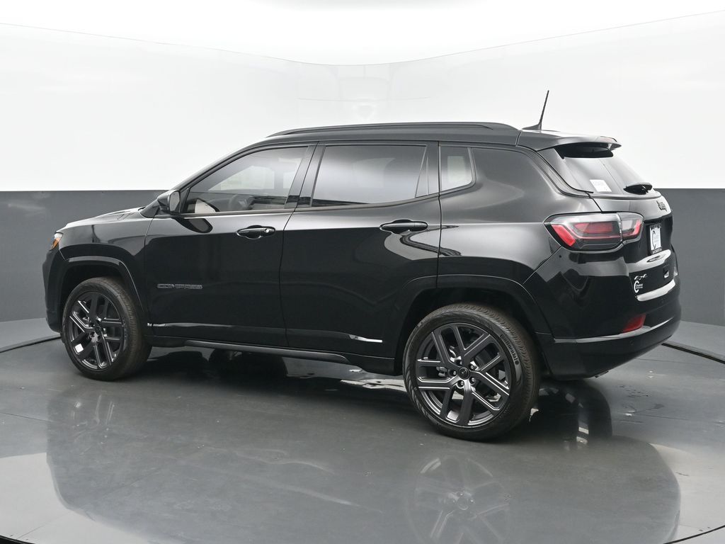 2025 Jeep Compass Limited photo 3