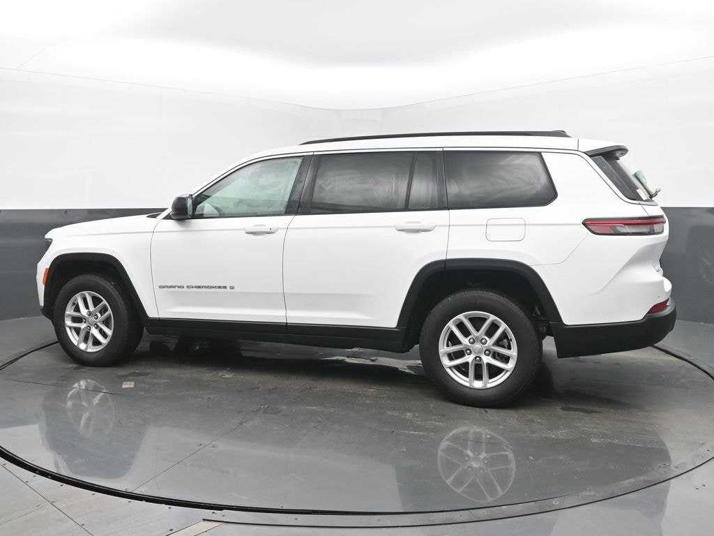 Used 2024 Jeep Grand Cherokee L Laredo SUV