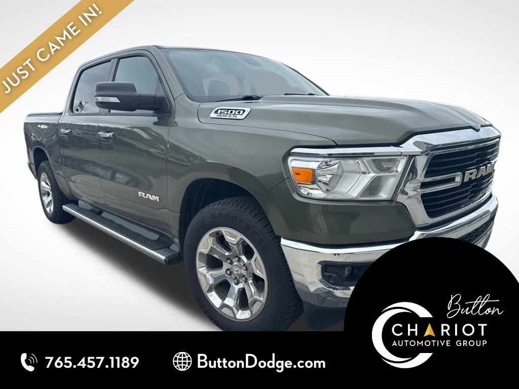 2020 RAM 1500 Big Horn/Lone Star 4x4 Crew Cab 5'7's photo