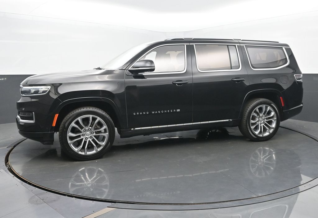 2022 Jeep Grand Wagoneer II photo 2
