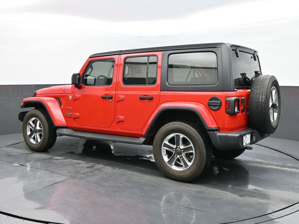 2021 Jeep Wrangler Unlimited Sahara photo 3
