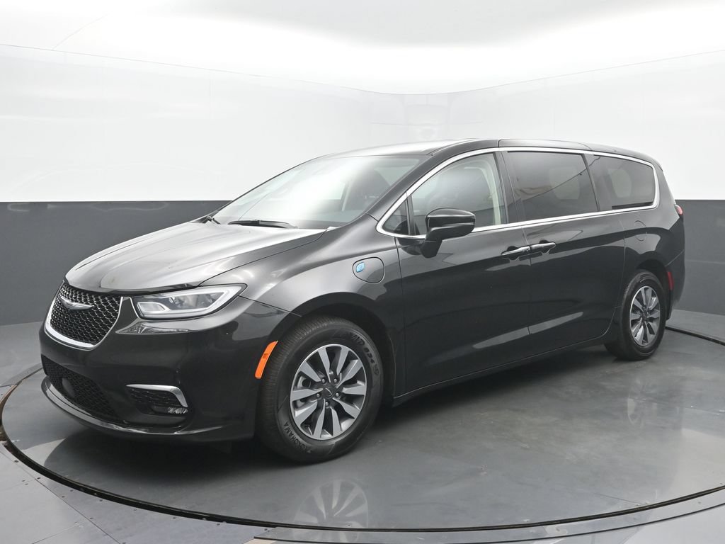  Chrysler Pacifica Hybrid