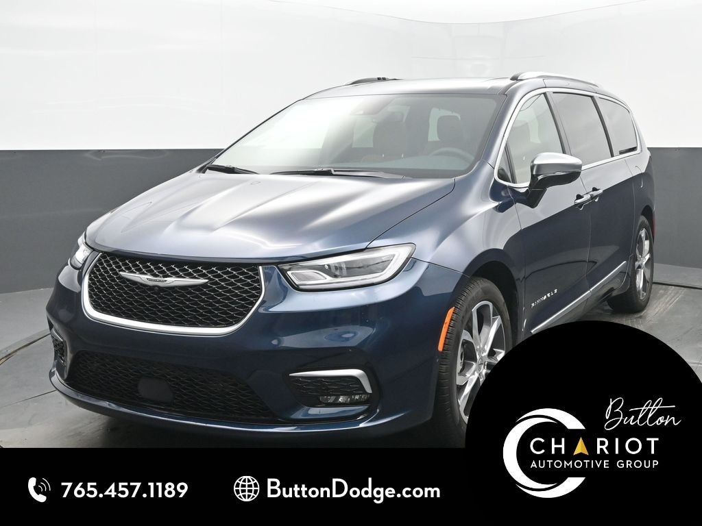 Used 2025 Chrysler Pacifica Pinnacle Minivan/Van