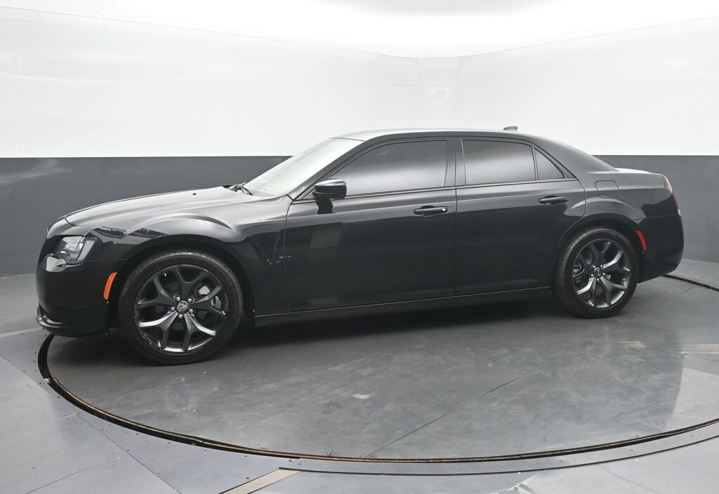 Used 2022 Chrysler 300 Touring Sedan