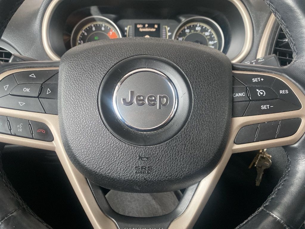 Used 2017 Jeep Cherokee Latitude SUV