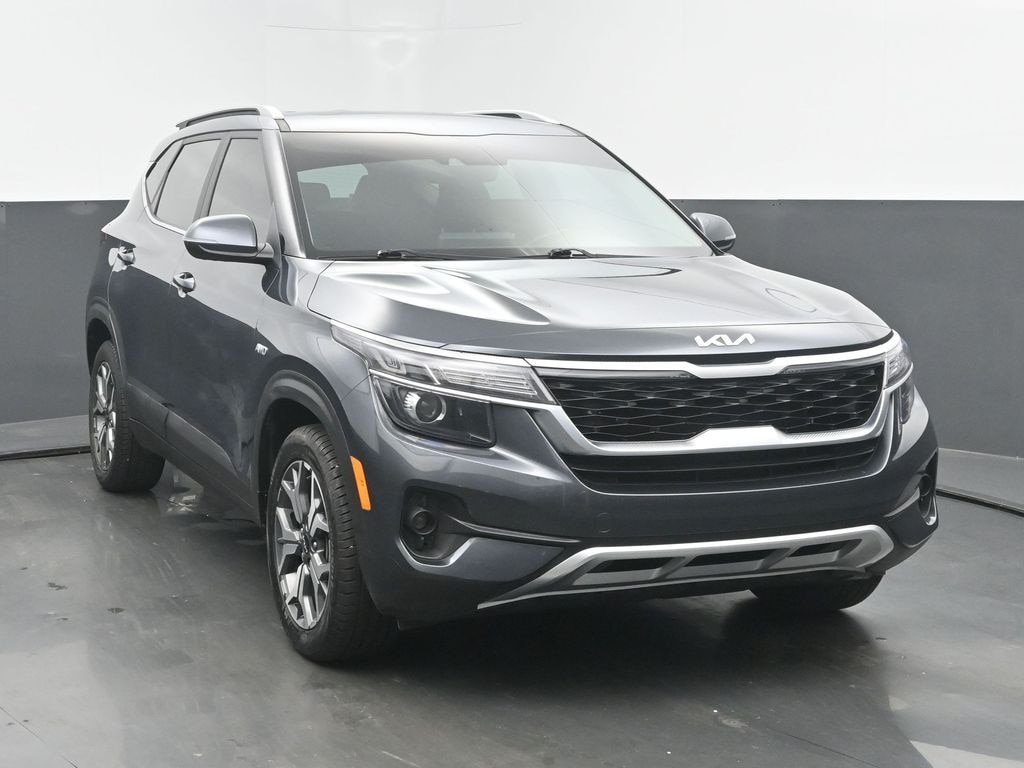 Used 2023 Kia Seltos EX SUV