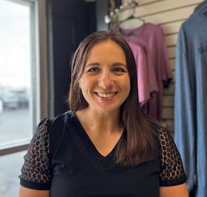 Staff member NICOLE INGLE from ID_f3ff7d8ebc32