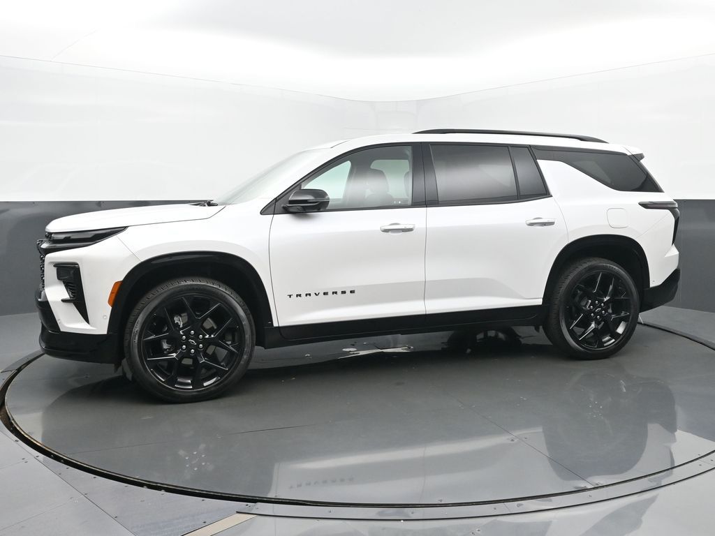 2024 Chevrolet Traverse RS photo 2