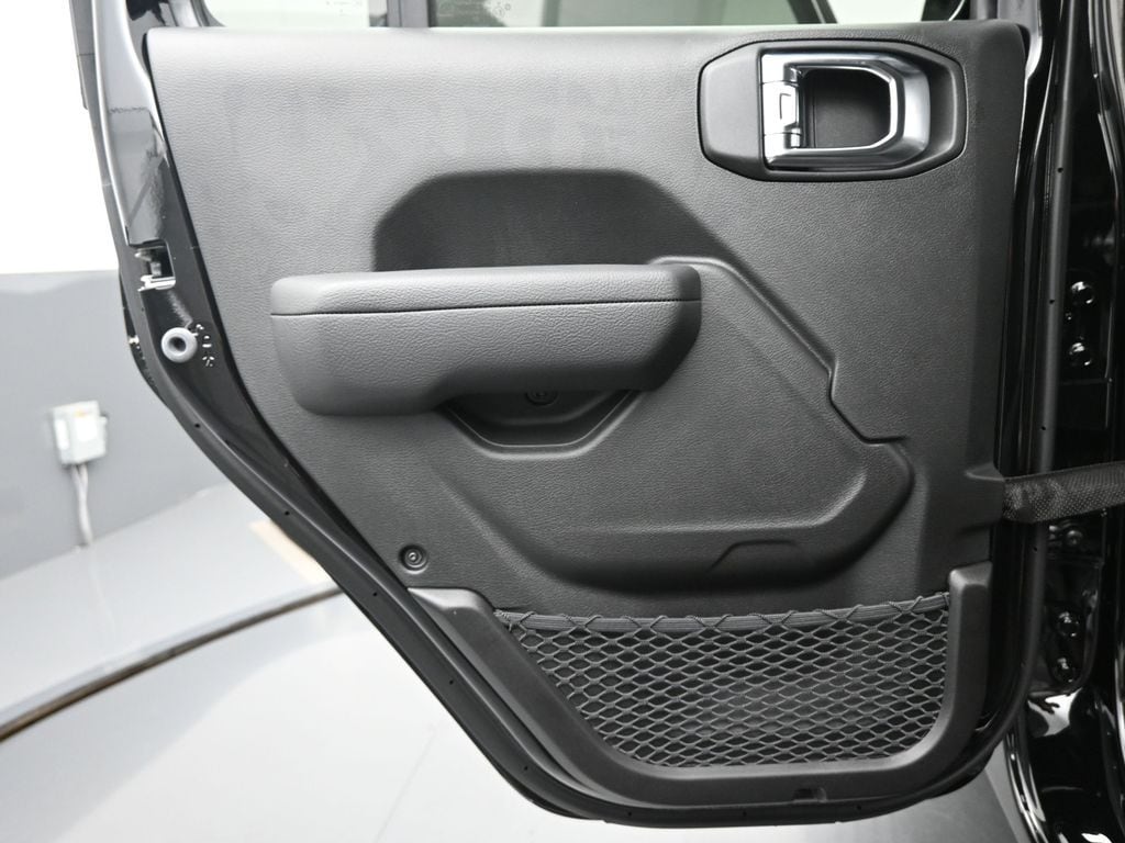 2025 Jeep Wrangler 4-Door Sport S - Photo 14