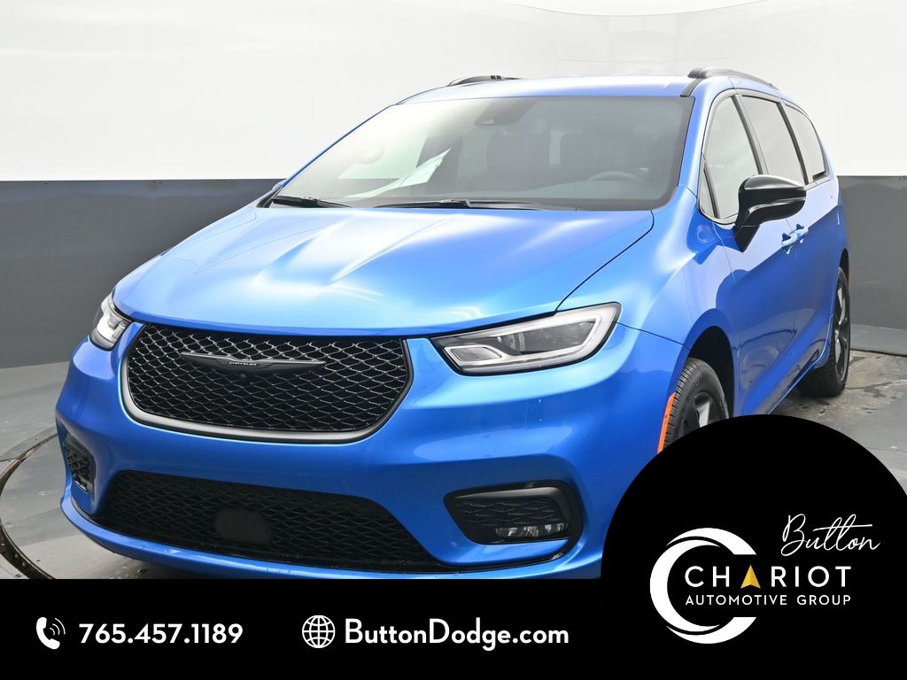 2026 Chrysler Pacifica Select's photo