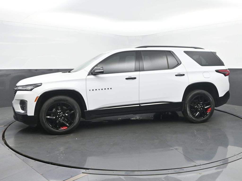 2023 Chevrolet Traverse Premier photo 2