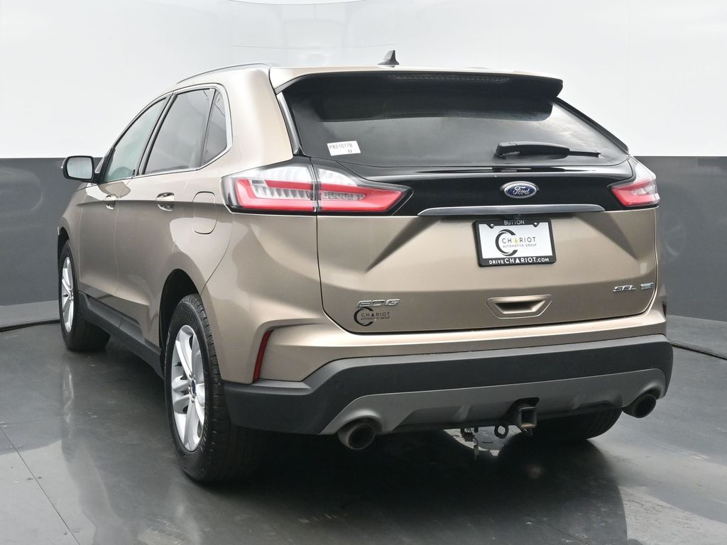 2020 Ford Edge SEL photo 4