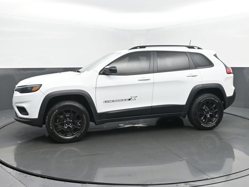 2022 Jeep Cherokee X photo 2