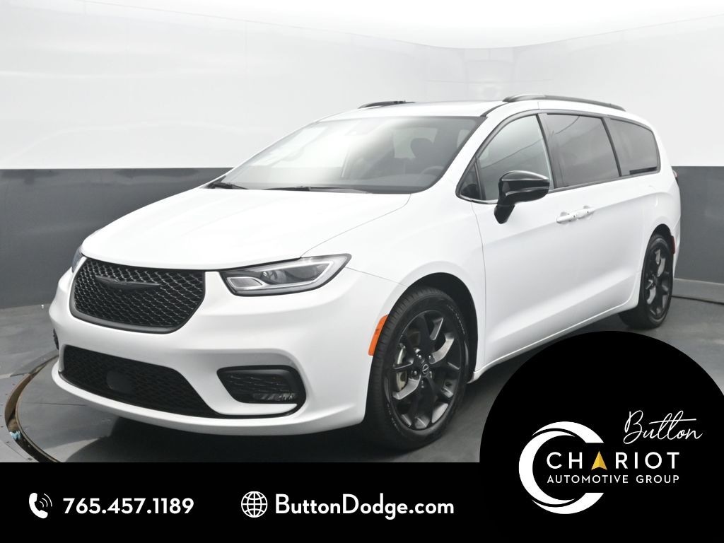 Used 2025 Chrysler Pacifica Limited Minivan/Van